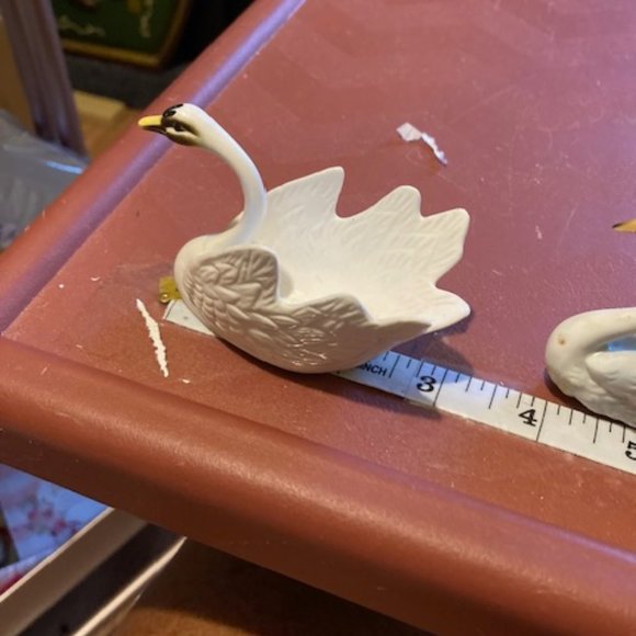 Bone China swan figurines - Picture 5 of 7